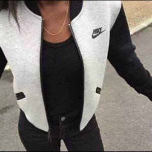 Rare Nike tech fleece bomber in size large.